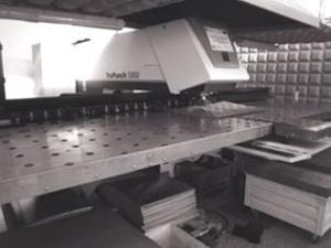 Nibbel_Stanzmaschine_Trumpf